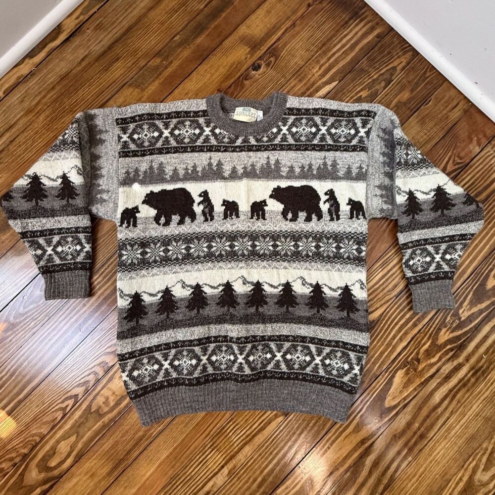 Vintage 80s British Wool Bear Sweater | Fair Isle Knit, Made in England